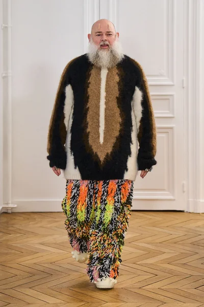 Look 34
